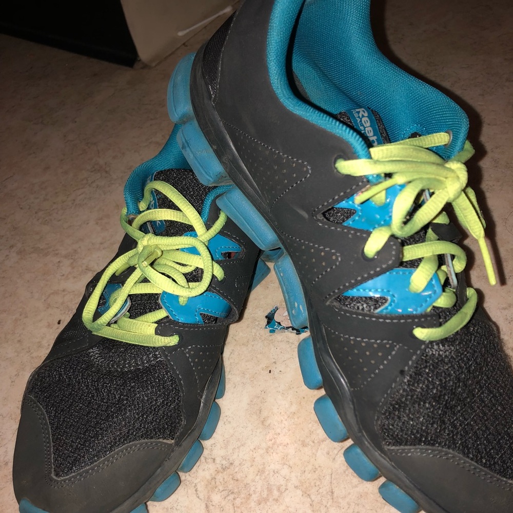 Reebok Shoes Size 9